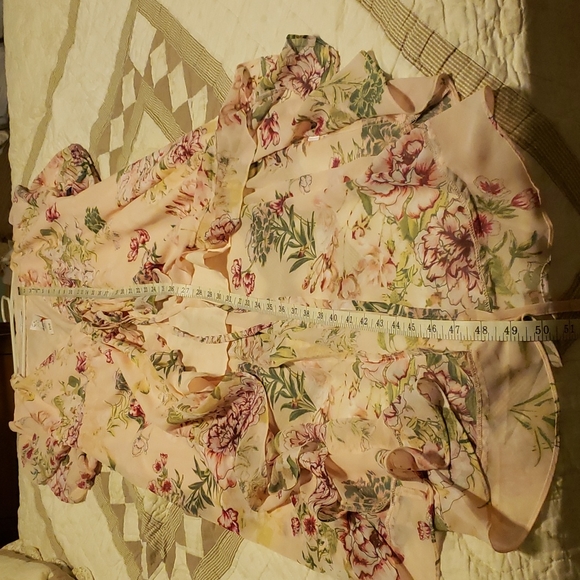 Nwt. Stunning, gorgeous dress. High low. Ruffles. Very feminine. Elastic waist - Picture 13 of 16